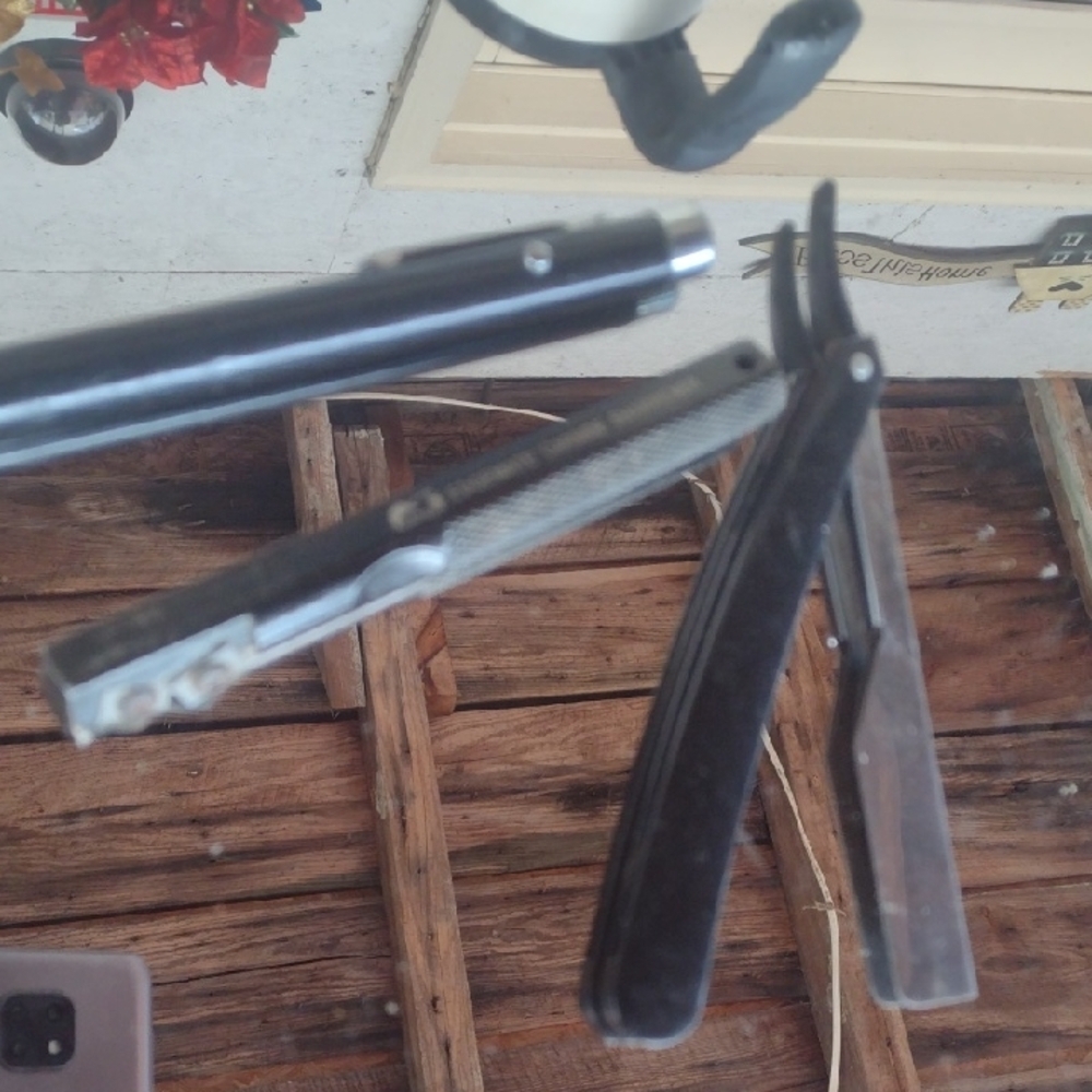 Vintage Straight Razor Set